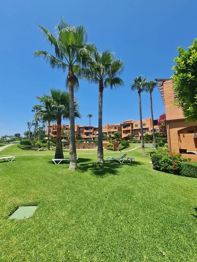 Apartment Los Molinos On The Beachfront With Pool Estepona Spain